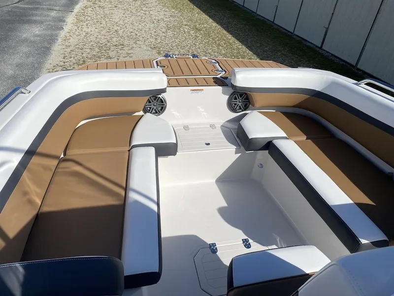 Slide: The Image of Starcraft SVX 191 CC OB 2024 - 7