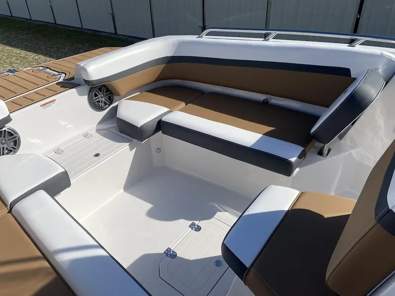 Slide: The Image of Starcraft SVX 191 CC OB 2024 - 8