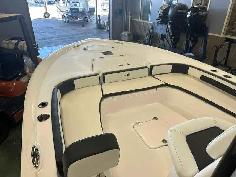 Slide: The Image of Tidewater 2300 Carolina Bay 2024 - 4