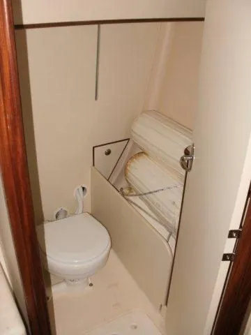 Slide: The Image of Enclosed Marine Head - 9