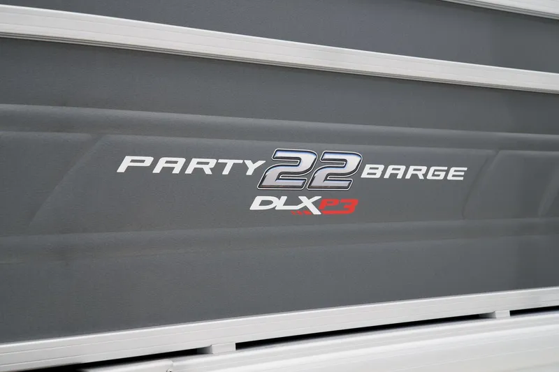 Slide: The Image of Sun Tracker Party Barge 22 RF XP3 2024 - 11