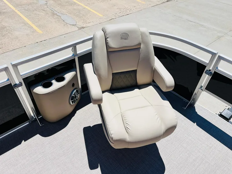 Slide: The Image of 2024 Sun Tracker SportFish 20 DLX boat seat with cup holders and speaker. - 14