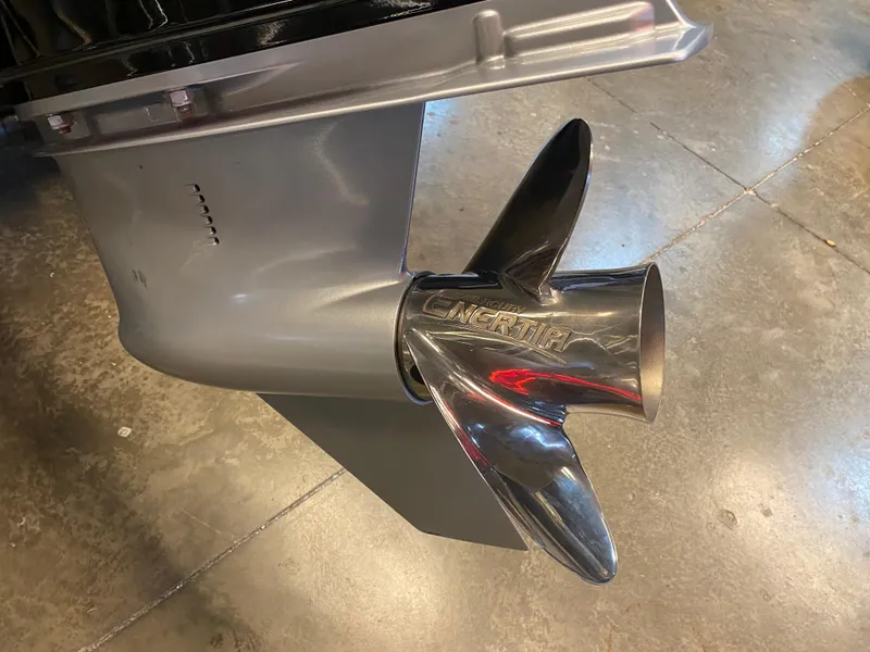 Slide: The Image of 2024 Tracker Targa V-18 Combo boat propeller on display. - 11