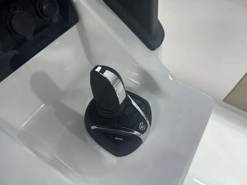 Slide: The Image of Yamaha 255 FSH Sport H 2024 - 18