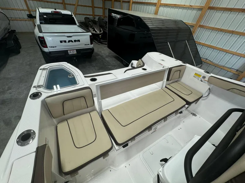 Slide: The Image of Yamaha 255 FSH Sport H 2024 - 8