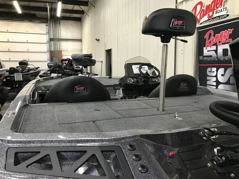 Slide: The Image of 2024 Ranger Z518 Ranger Cup Equipped boat interior in showroom. - 10