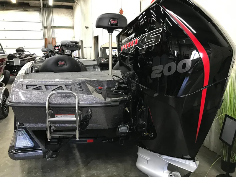 Slide: The Image of 2024 Ranger Z518 Ranger Cup Equipped boat with Mercury Pro XS 200 engine in a showroom. - 12