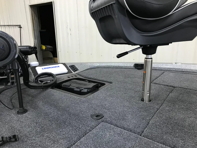 Slide: The Image of 2024 Ranger Z518 Ranger Cup Equipped boat interior with Lowrance electronics. - 6