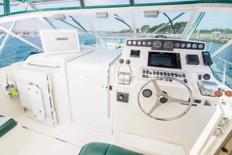 Slide: The Image of Cabo 35 Express 1997 - 5