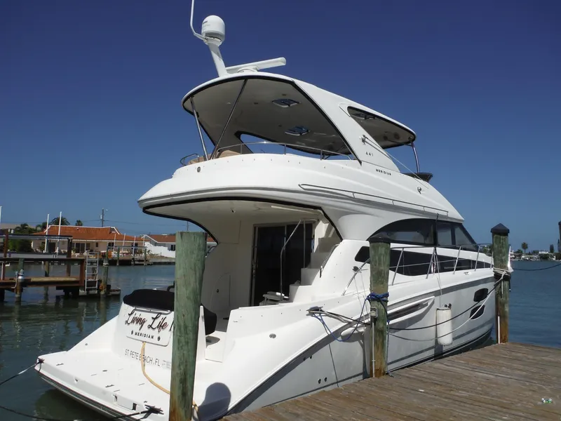 Slide: The Image of Meridian 441 Sedan 2014 - 103
