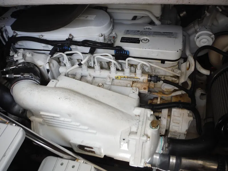 Slide: The Image of 2014 Meridian 441 Sedan engine compartment. - 44