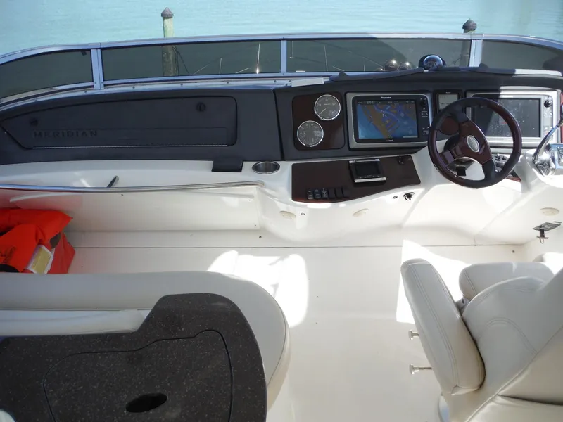 Slide: The Image of Meridian 441 Sedan 2014 - 78