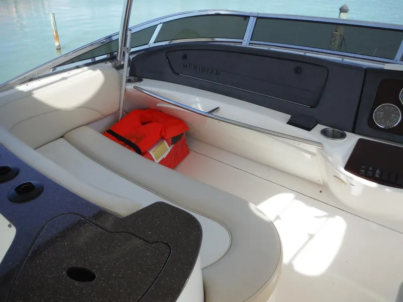 Slide: The Image of Meridian 441 Sedan 2014 - 79