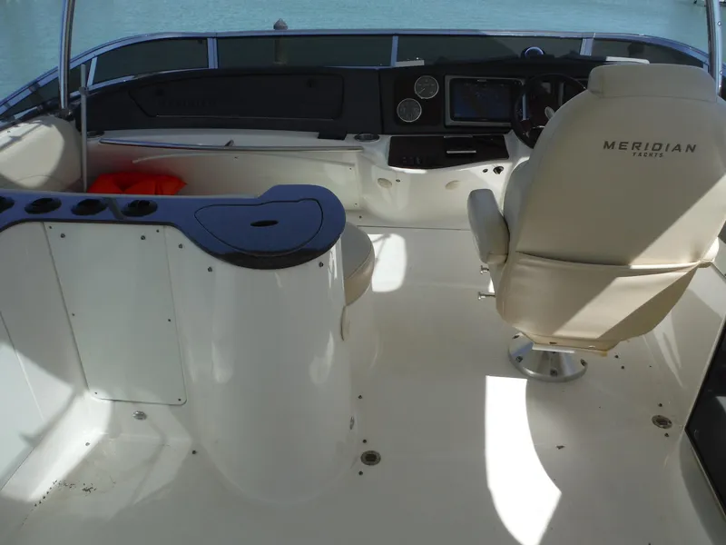 Slide: The Image of Meridian 441 Sedan 2014 - 88