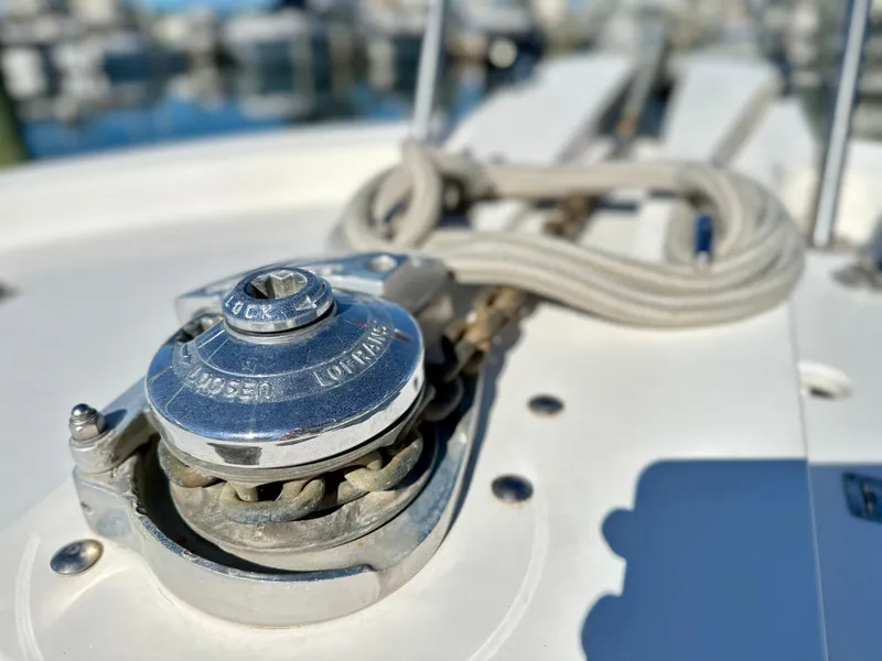 Slide: The Image of Close-up of a 2004 Albin 35 Command Bridge winch and rope on deck. - 18