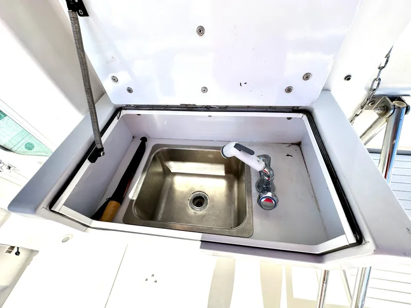 Slide: The Image of Stainless steel sink on 2004 Albin 35 Command Bridge yacht. - 9