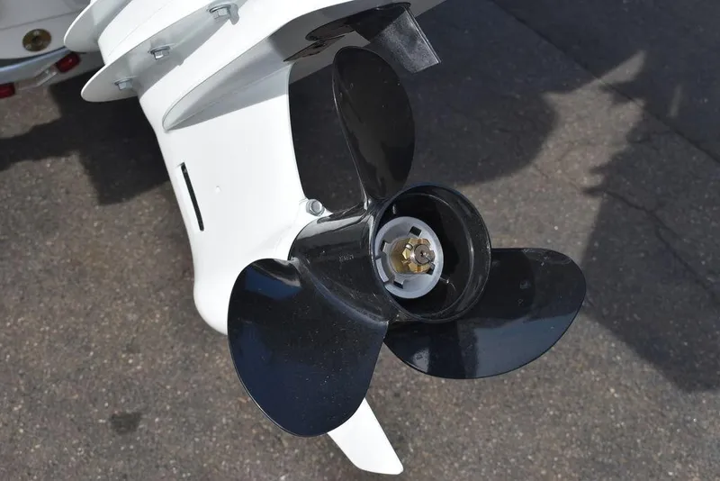 Slide: The Image of 2024 Stingray 191DC boat propeller close-up. - 46