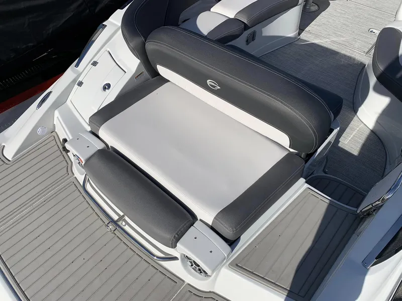 Slide: The Image of Crownline Boats 280 SS SURF 2024 - 3