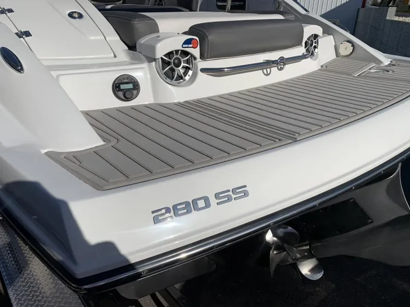 Slide: The Image of Crownline Boats 280 SS SURF 2024 - 6