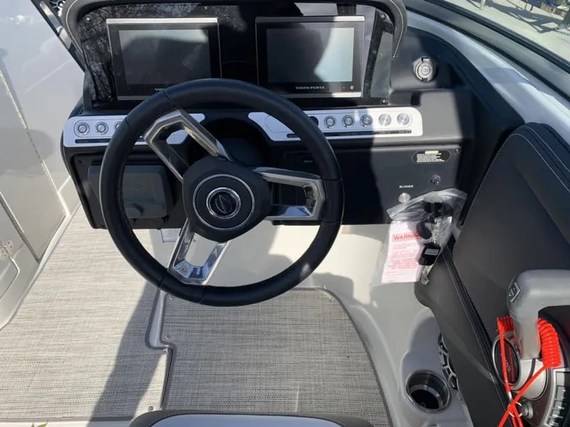 Slide: The Image of Crownline Boats 280 SS SURF 2024 - 9