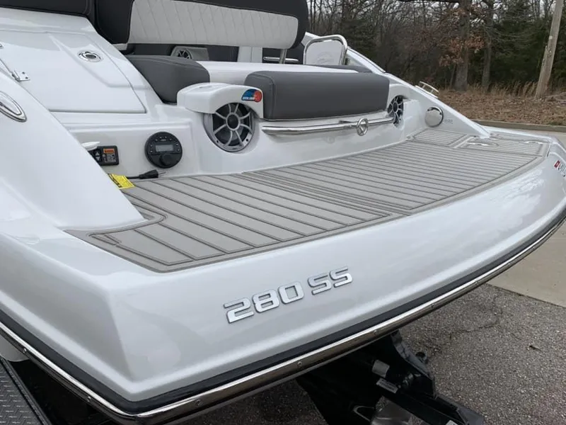 Slide: The Image of Crownline Boats 280 SS 2024 - 16