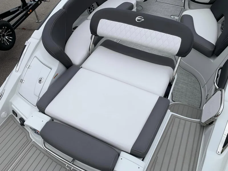 Slide: The Image of Crownline Boats 280 SS 2024 - 7