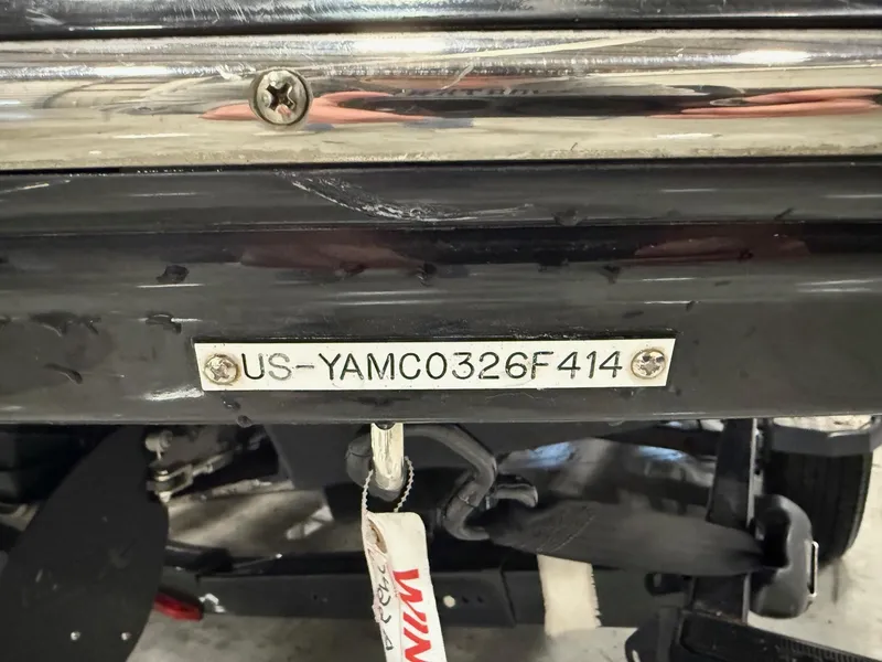 Slide: The Image of 2014 Yamaha Boats 242 Limited S hull identification number plate. - 17