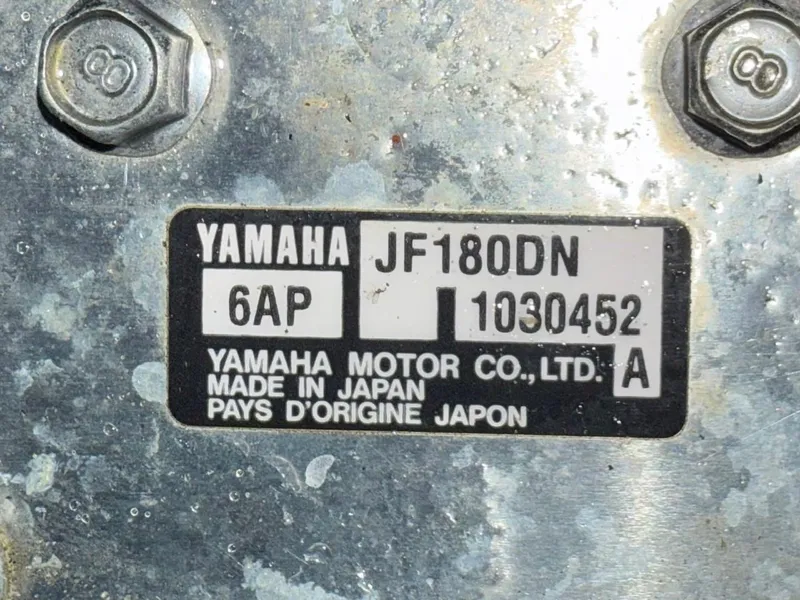 Slide: The Image of Label on Yamaha 242 Limited S, 2014, showing model and manufacturing details. - 20
