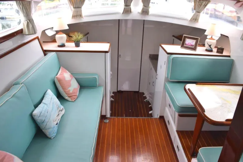 Slide: The Image of Salon, note crowned forward deck and windows - 12