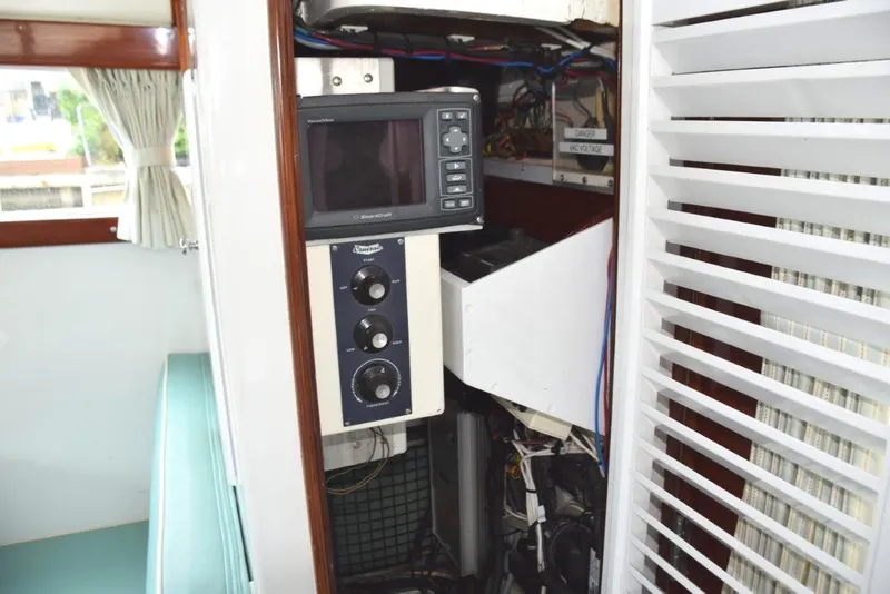 Slide: The Image of VesselView engine display and air-cond control in starboard closet - 17