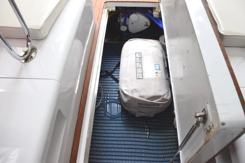Slide: The Image of Center engine room hatch - 36
