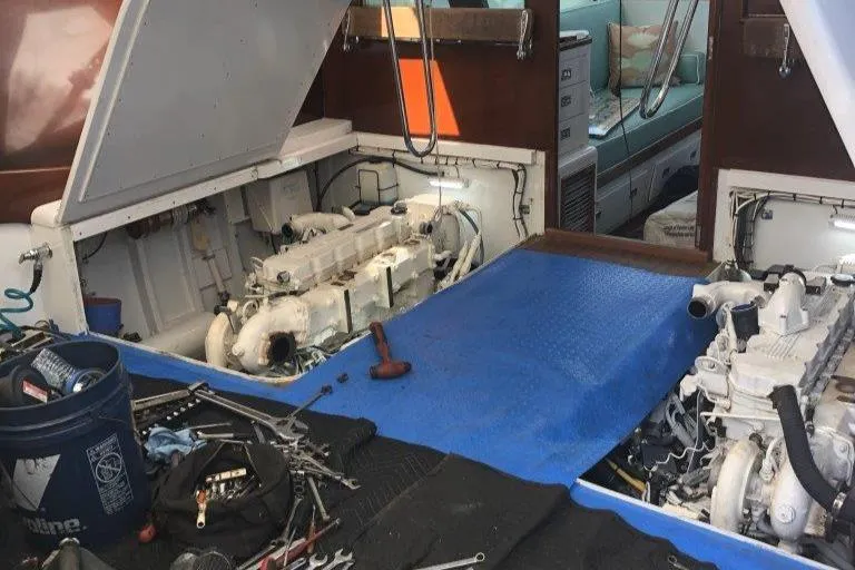 Slide: The Image of Boxes opened during 1000hr service - 40