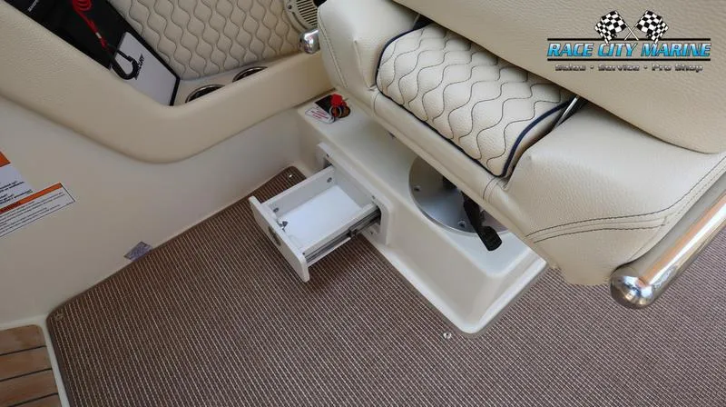 Slide: The Image of Chris-Craft 28 GT - 17