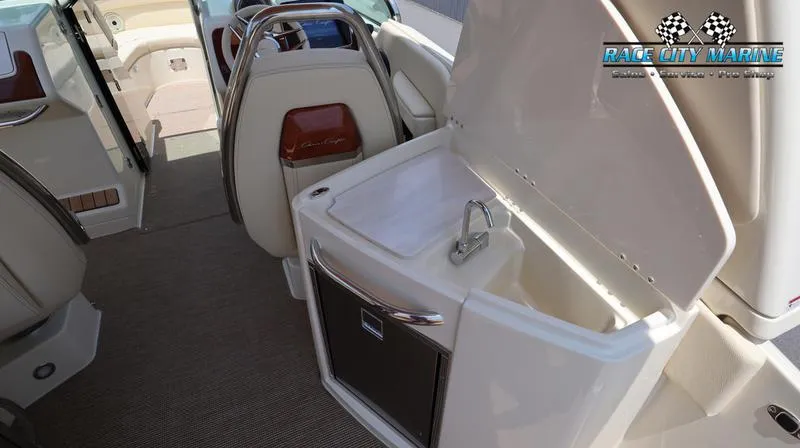 Slide: The Image of Chris-Craft 28 GT - 20