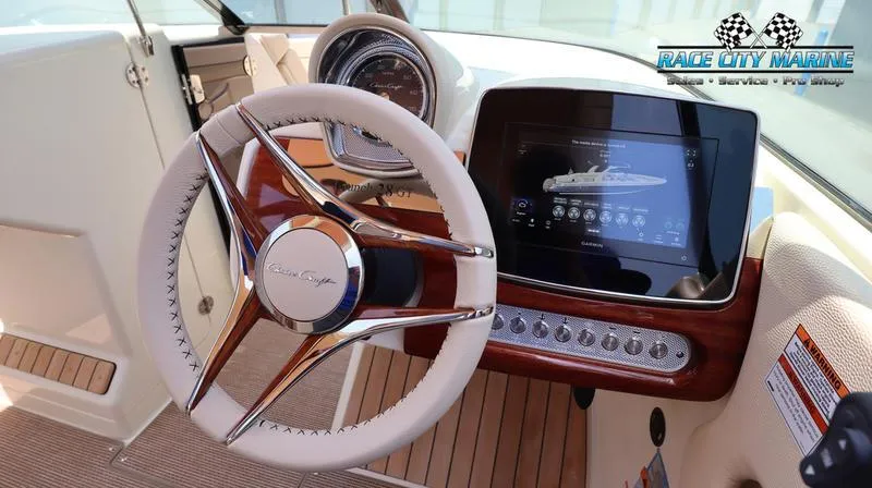 Slide: The Image of Chris-Craft 28 GT - 40