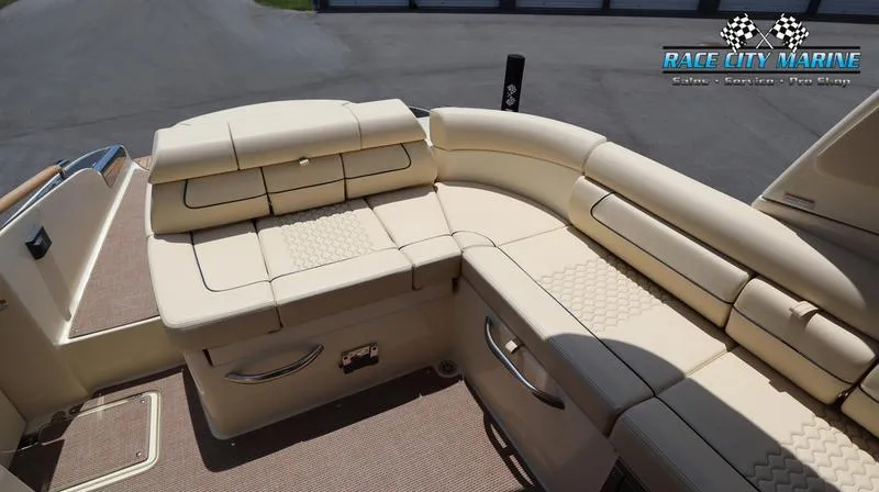 Slide: The Image of Chris-Craft 28 GT - 6