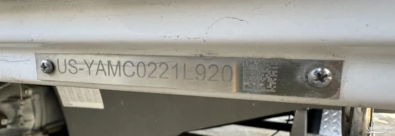 Slide: The Image of Yamaha Boats 2020 212X hull identification number plate. - 14