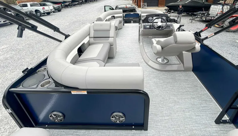 Slide: The Image of Premier 230 SunSation Angler 2024 - 8