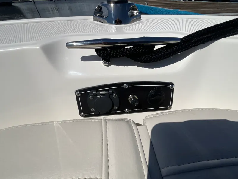 Slide: The Image of Boston Whaler 150 Montauk 2027 - 13