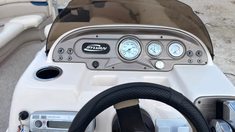Slide: The Image of Sylvan 820 MIRAGE 2011 - 30