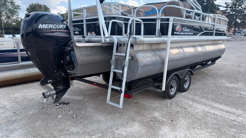 Slide: The Image of Tracker 22 XP3 SPORTFISH 2019 - 61