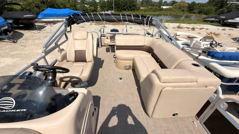 Slide: The Image of Tracker 22 XP3 SPORTFISH 2019 - 31