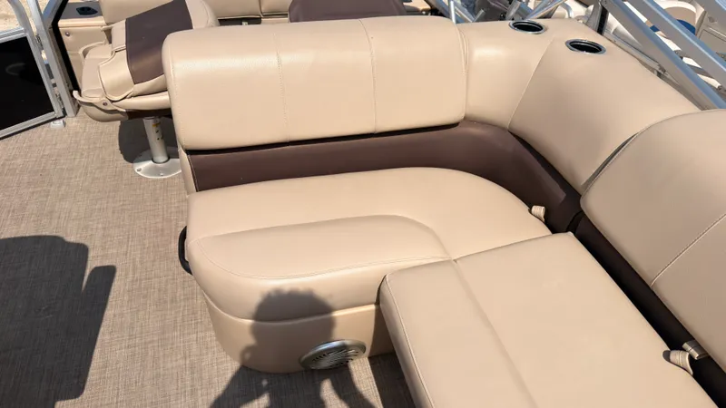Slide: The Image of Tracker 22 XP3 SPORTFISH 2019 - 50