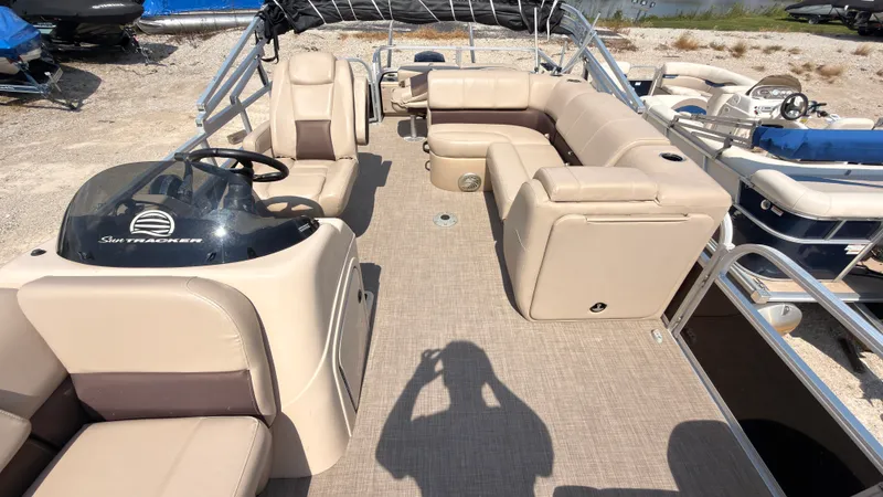 Slide: The Image of Tracker 22 XP3 SPORTFISH 2019 - 26