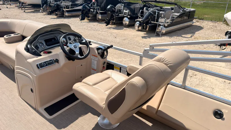 Slide: The Image of Tracker 22 XP3 SPORTFISH 2019 - 42