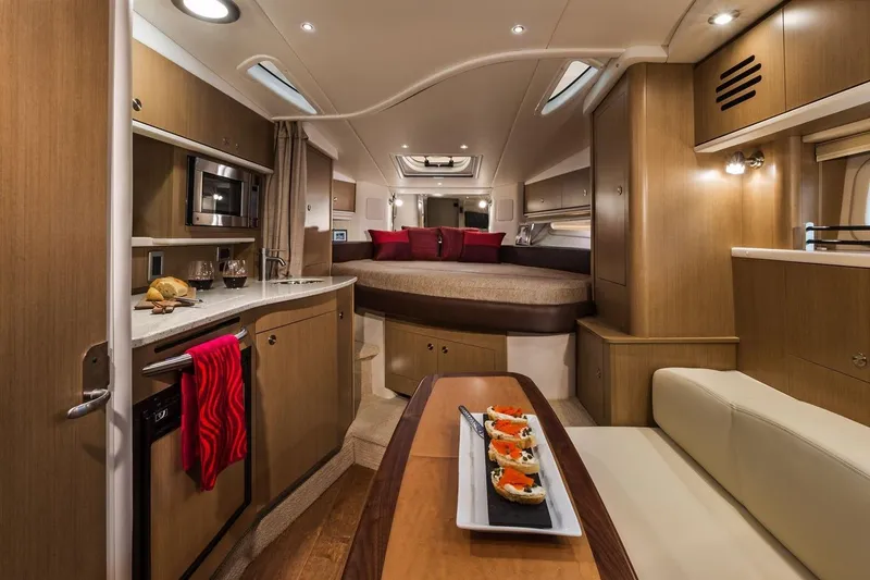 Slide: The Image of Sea Ray 330 Sundancer 2016 - 13