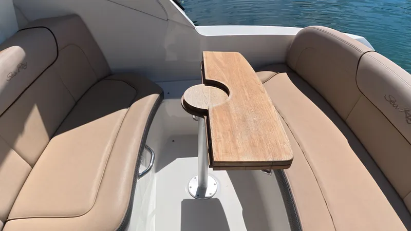 Slide: The Image of Sea Ray 330 Sundancer 2016 - 11