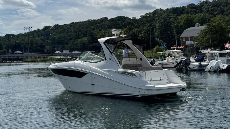 Slide: The Image of Sea Ray 330 Sundancer 2016 - 2