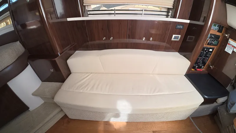 Slide: The Image of Sea Ray 330 Sundancer 2016 - 26