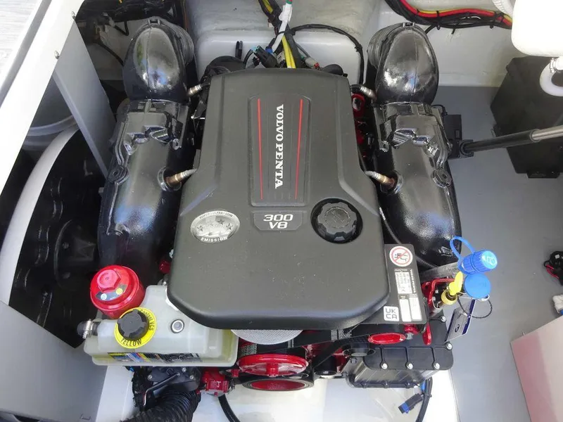 Slide: The Image of 2024 Four Winns H6 boat engine, Volvo Penta 300 V8, detailed view. - 12